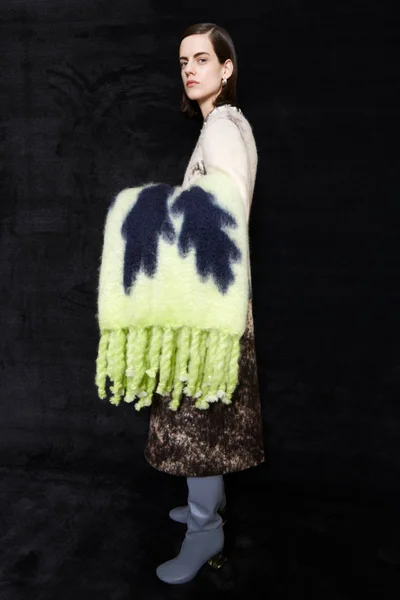 Look 20